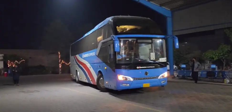 daewoo sleeper bus exterior